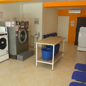 easywash Self Service Laundry Paralia Katerini